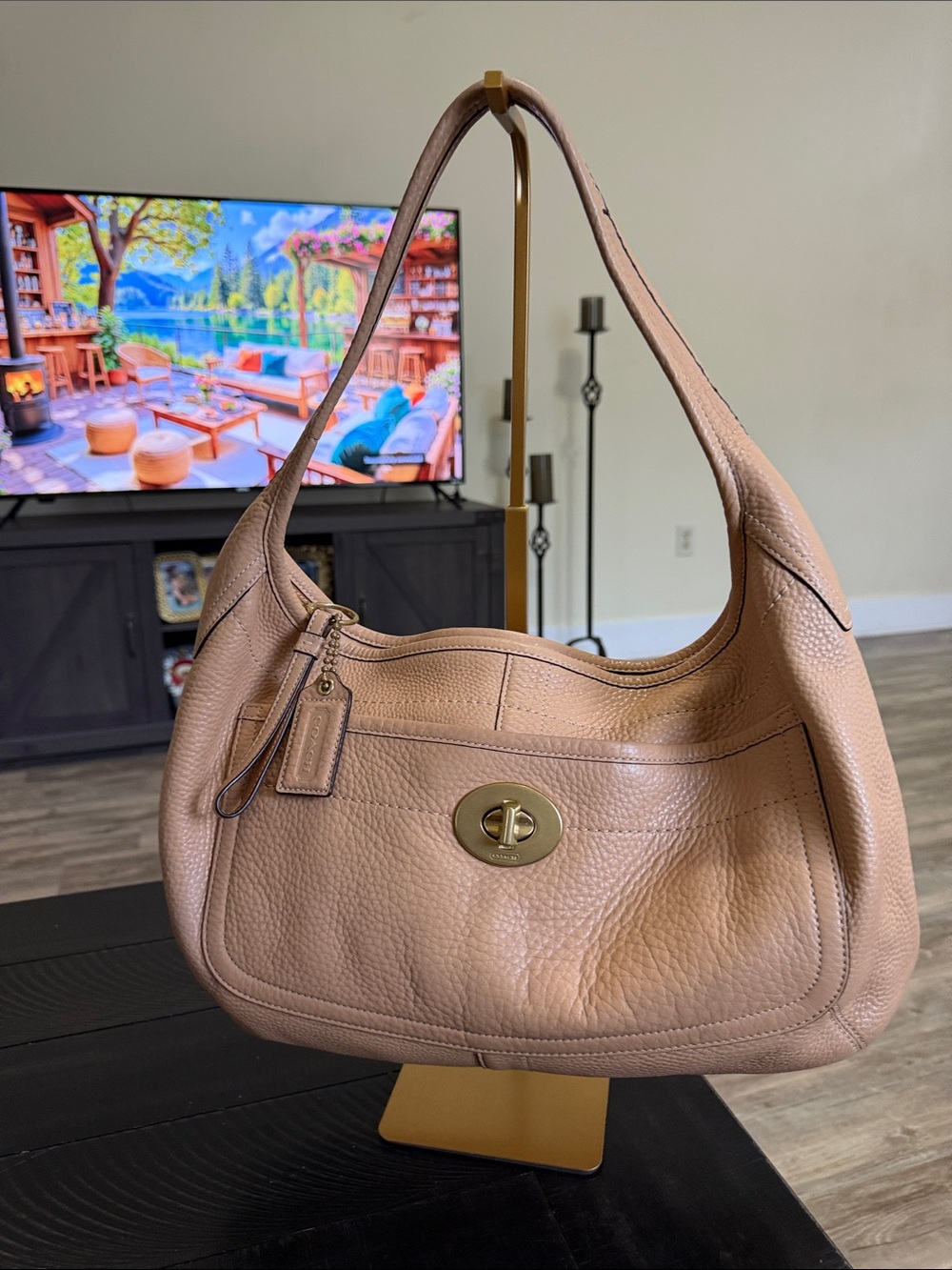 Coach ergo Hobo XL #11613 in camel color in beautiful condition